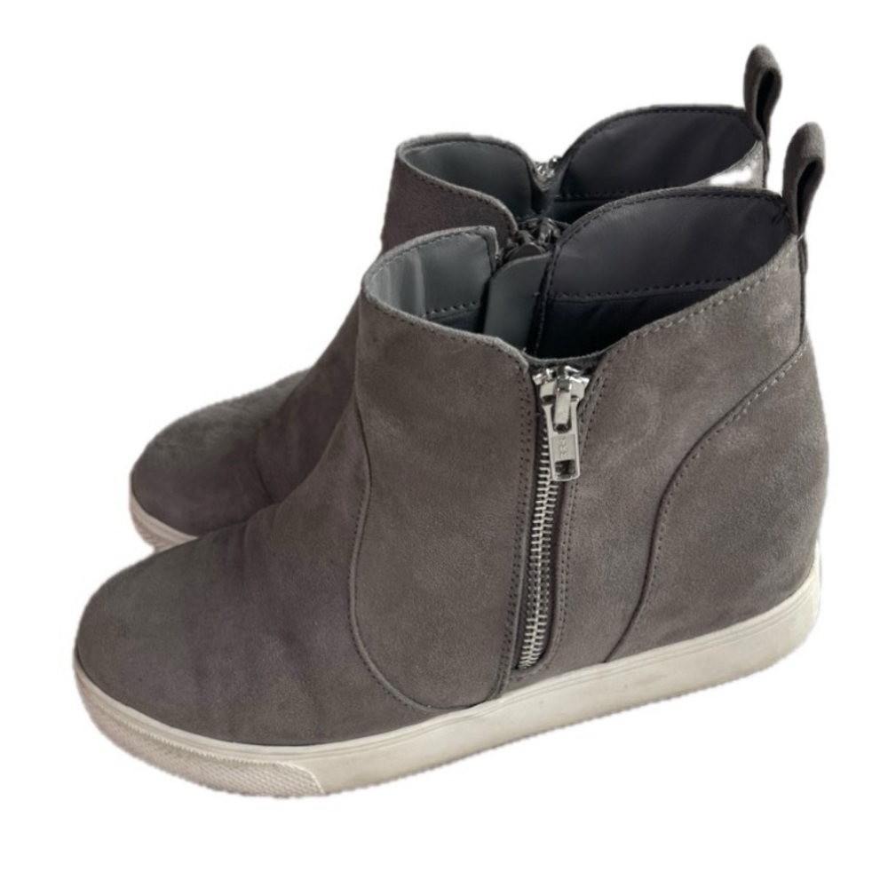 Francesca’s Women’s 8 Nelly 2 Ankle Sneaker Gray Side Zip Round Toe Comfort